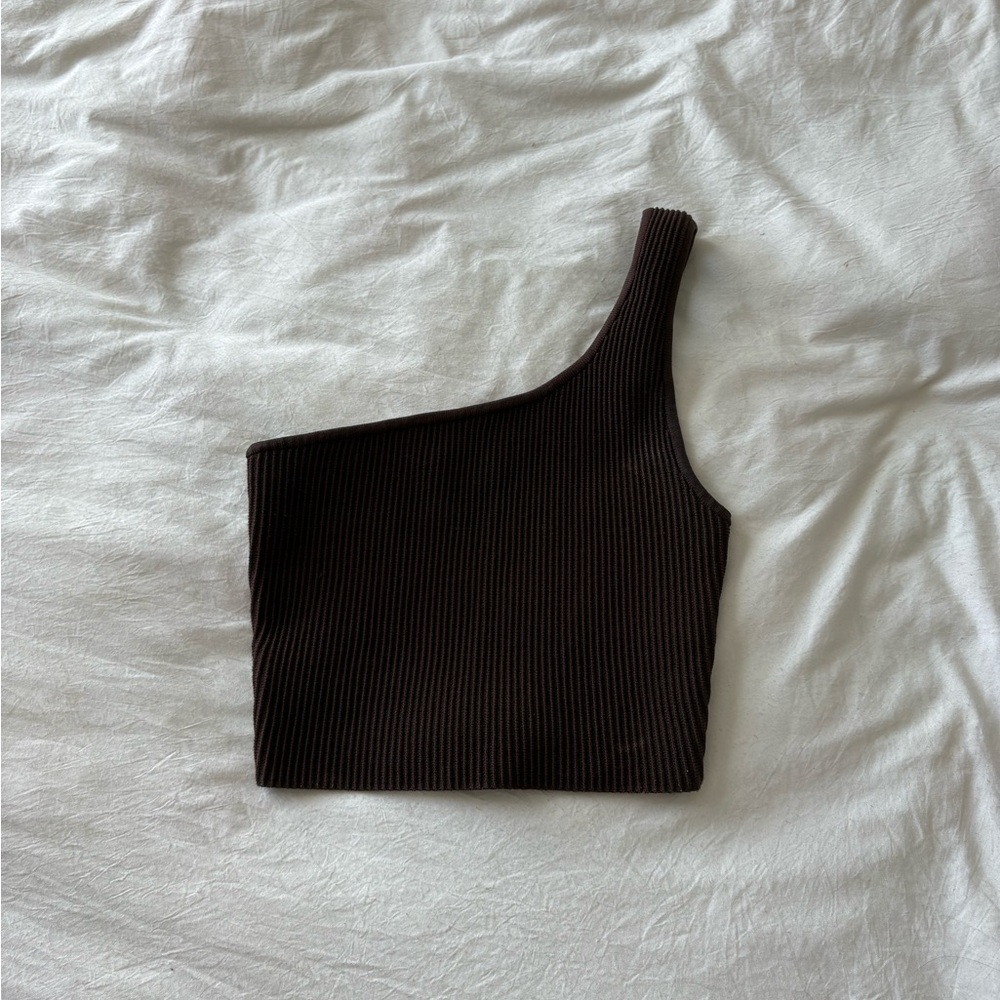 Babaton Brown One-Shoulder Crop Top